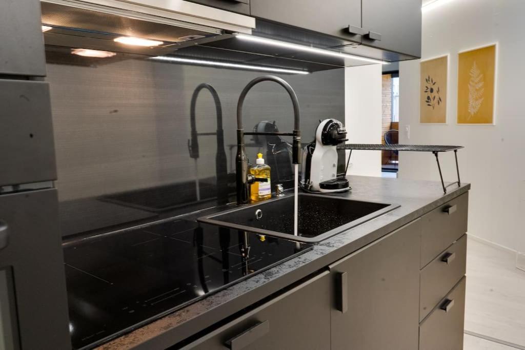 Appartement 3H,K,P - Keskellae Tamperetta Kaunis Parvekkeellinen Uusittu Kolmio Extérieur photo