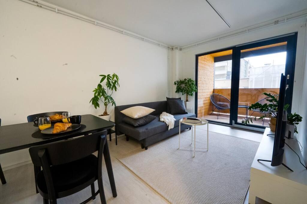 Appartement 3H,K,P - Keskellae Tamperetta Kaunis Parvekkeellinen Uusittu Kolmio Extérieur photo